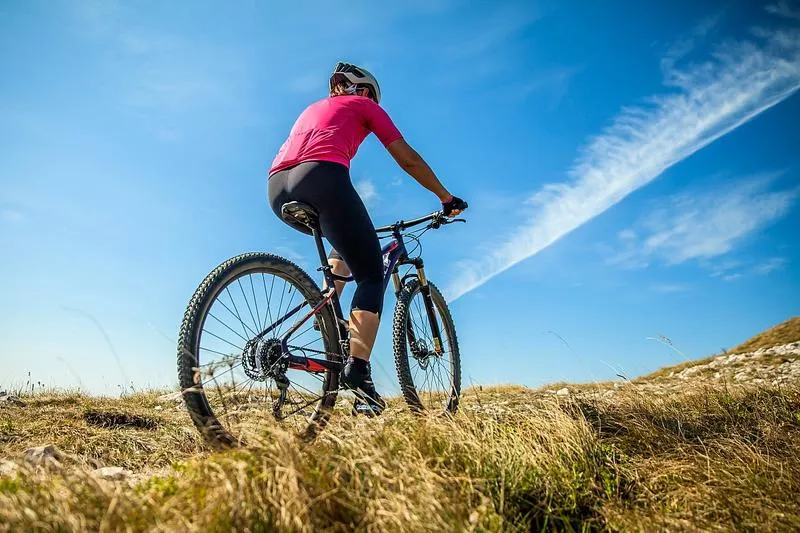 Porównanie biegania i jazdy na rowerze