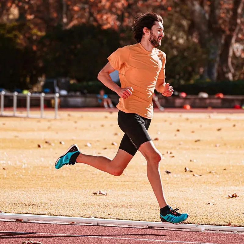 Średnia prędkość biegu człowieka